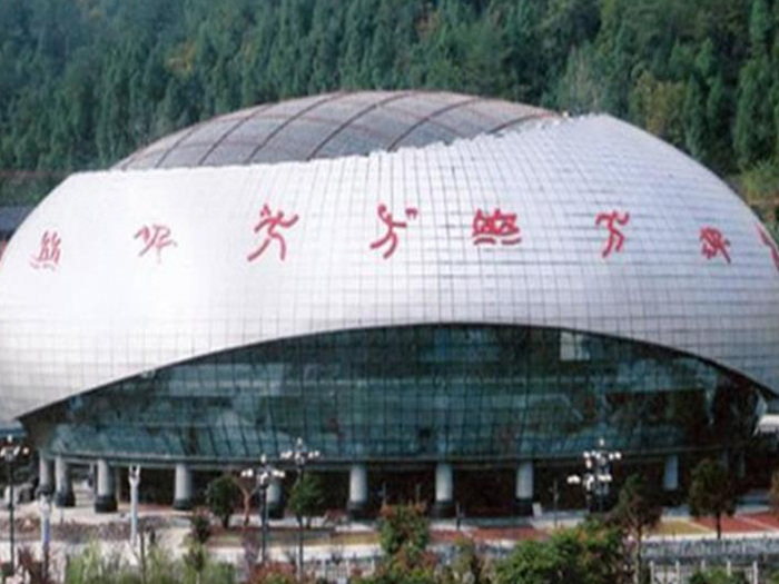 鹤壁体育中心球形网架加工安装